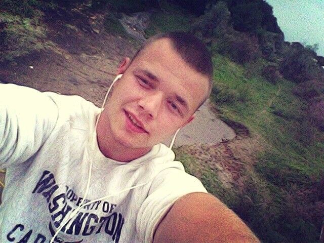 7309691  Aleks, 33 ,    