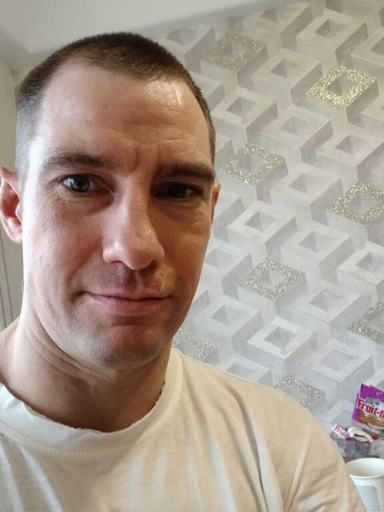  54285621  Tank, 37 ,    