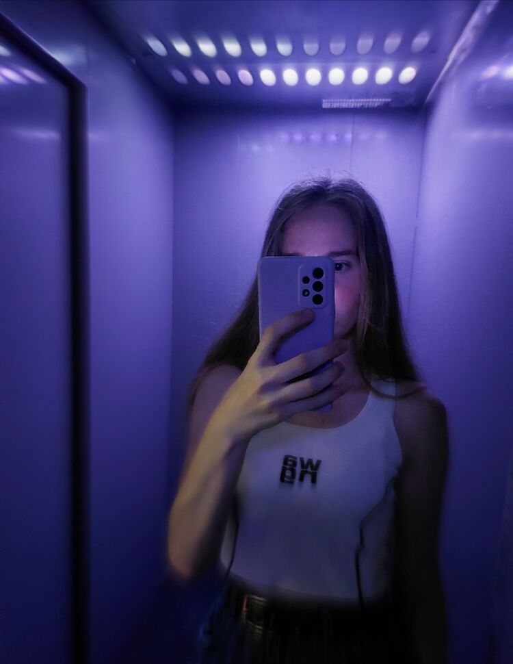  33145661  Yulia, 20 ,    