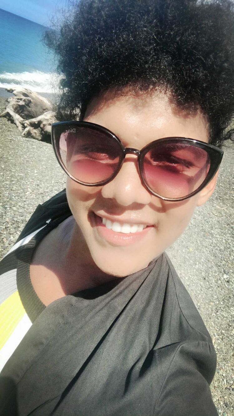  38349781  Yordis, 27 ,    