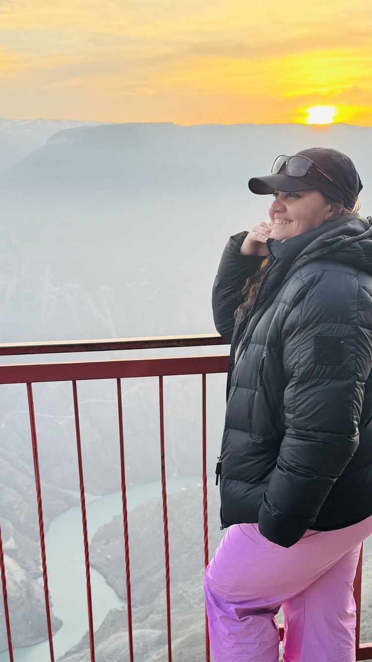  52995041  Litvi, 40 ,    