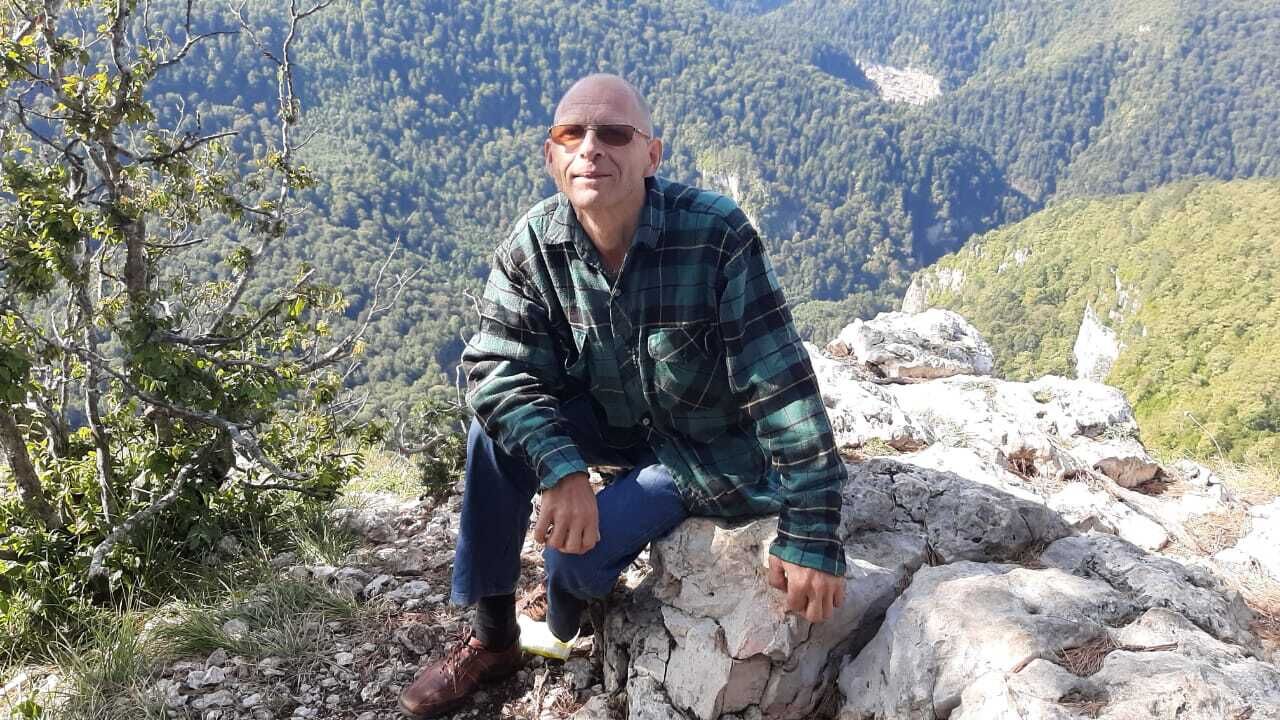  37872471  SERJIC, 57 ,    