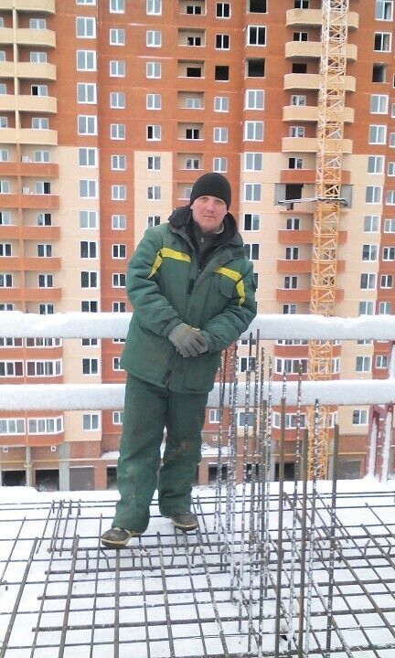  6071751  Koly, 44 ,    