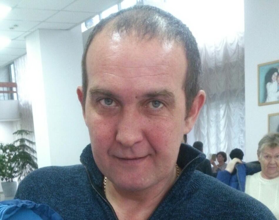  44769821  Leonid, 49 ,    