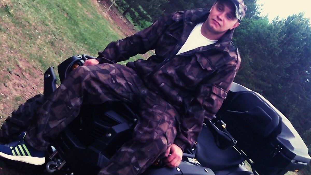  19528821  Oleg, 33 ,    -