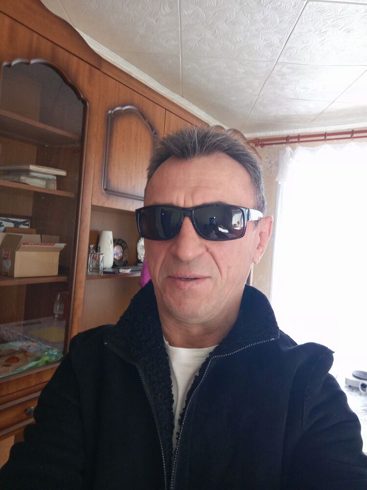  42056361  , 54 ,    
