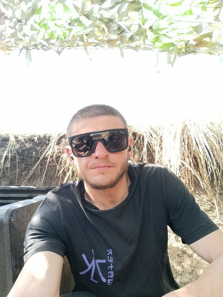  44391481  , 33 ,    