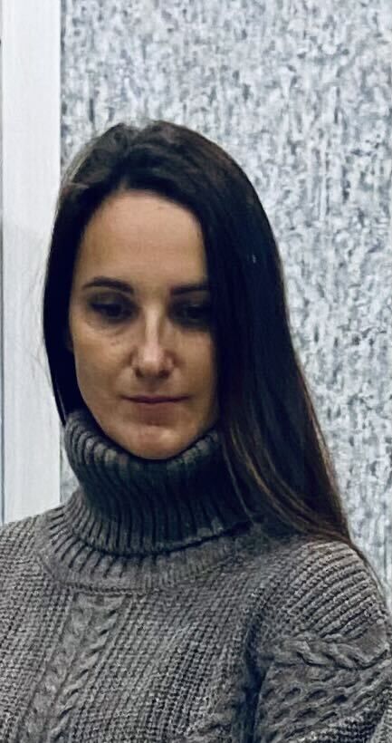  48416851  Yana, 43 ,    
