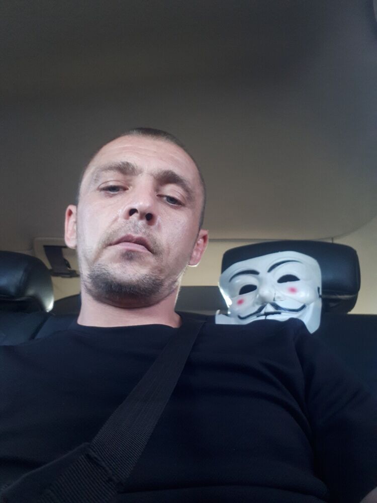  ,   Bikolai, 38 ,   ,   , c 