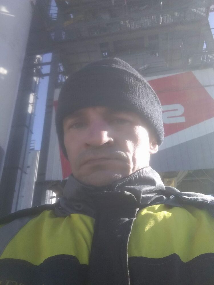  46518891  , 44 ,    