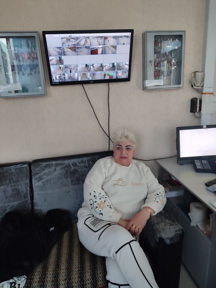  40880461  Tatyana, 61 ,    
