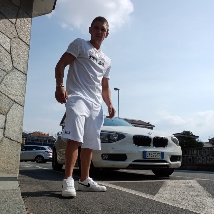  37405561  Vasyl, 28 ,    Druento