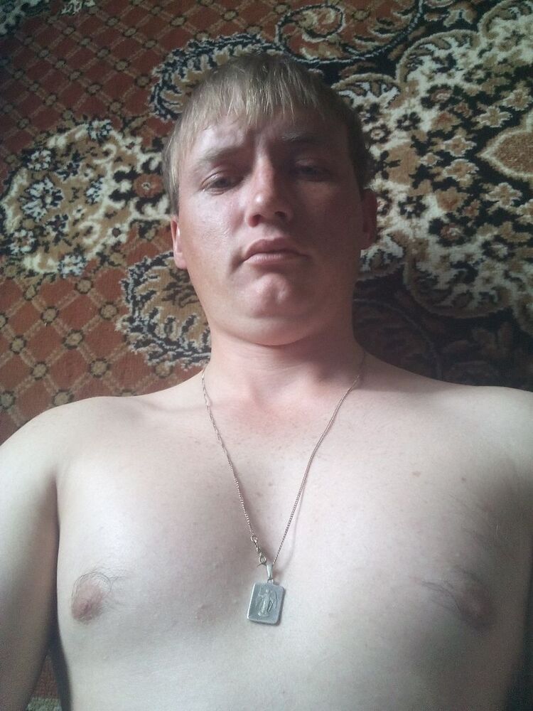  12057961  Viktor, 30 ,    --