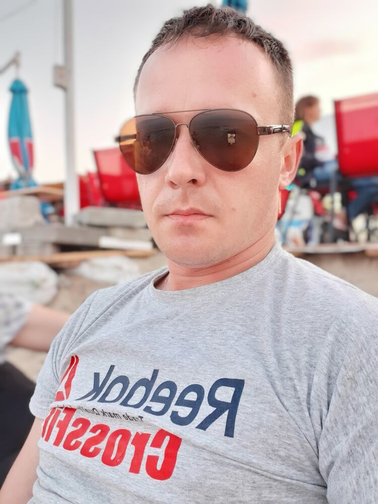  18090161  , 37 ,    