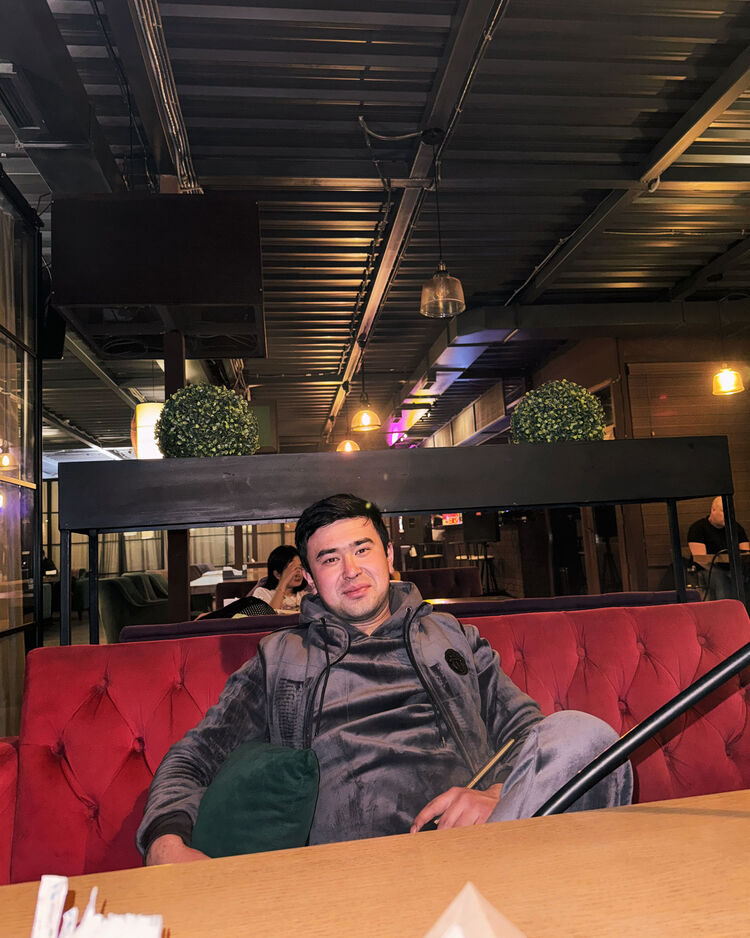  52975671  Batur, 24 ,    