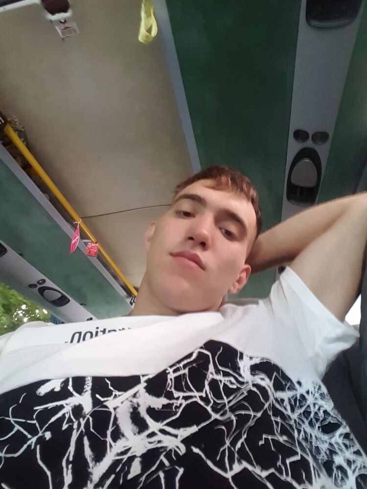  ,   Mihai, 25 ,   ,   