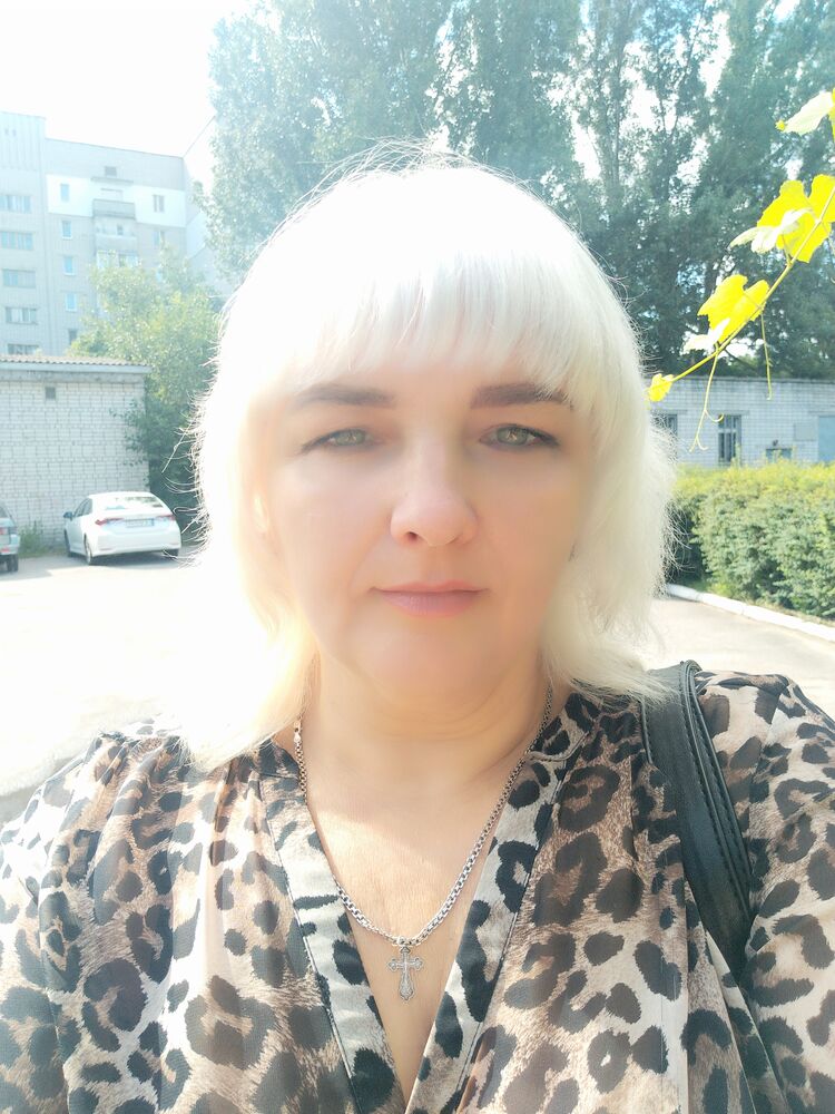  ,   Lena, 47 ,   c 