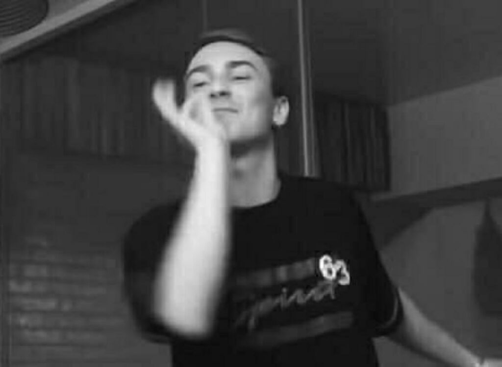 ���� 27766631 ����� Robi, 25 ���, ���� ���������� � ������� ���������