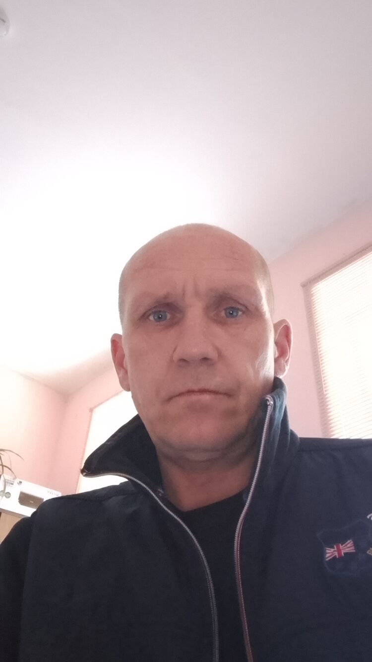  49570211  , 38 ,    
