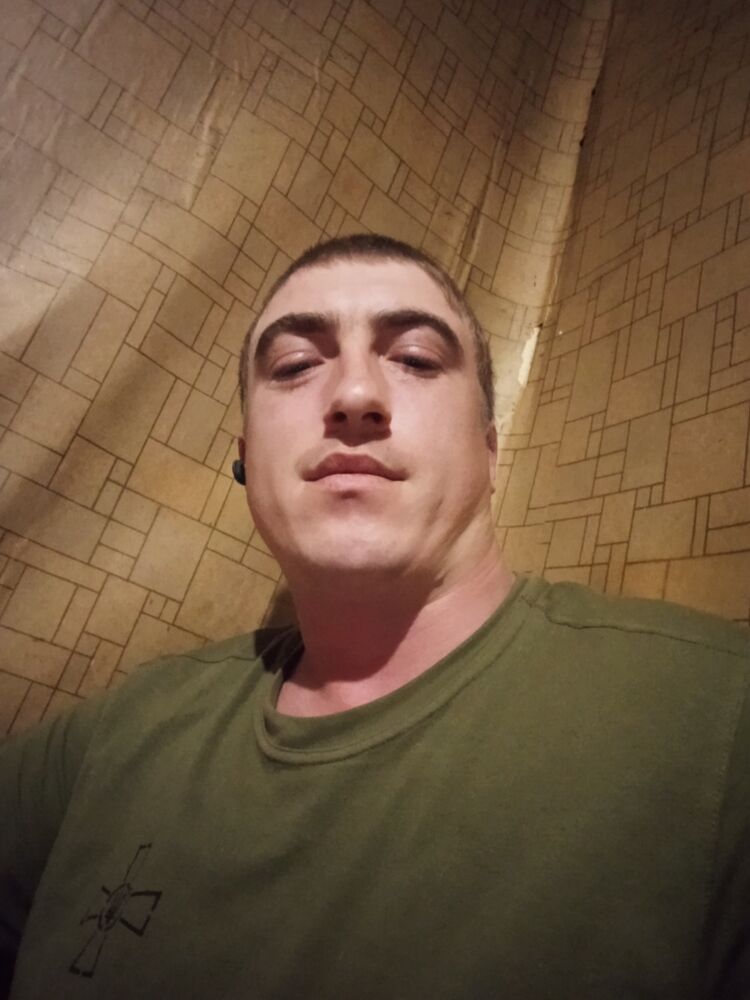  38428071  , 28 ,    