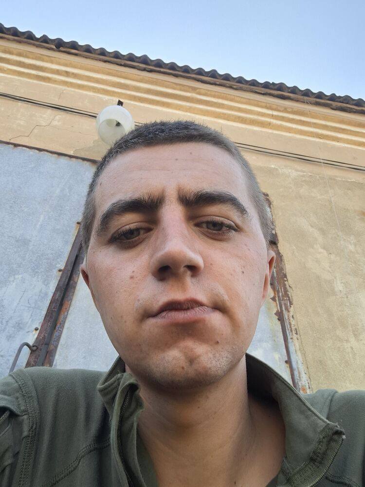  53576311  Niko, 25 ,    