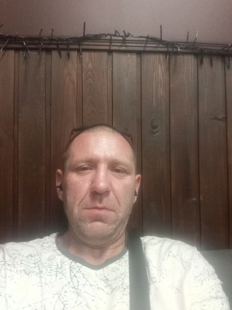  44247351  , 41 ,    