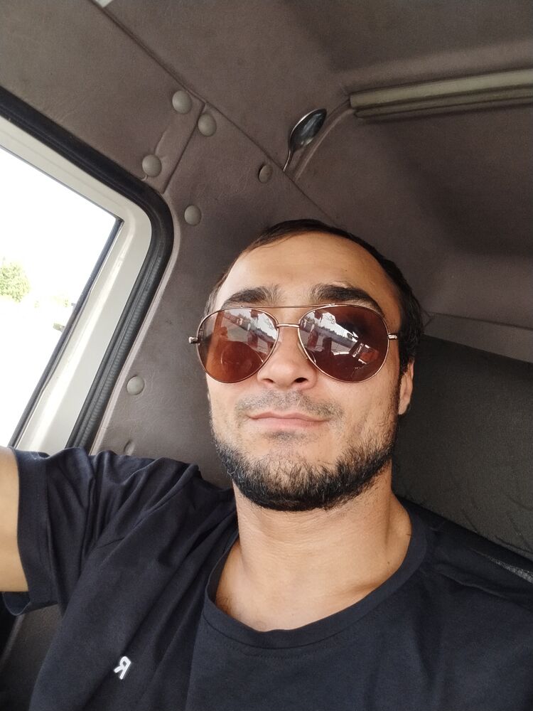  28704981  , 33 ,    