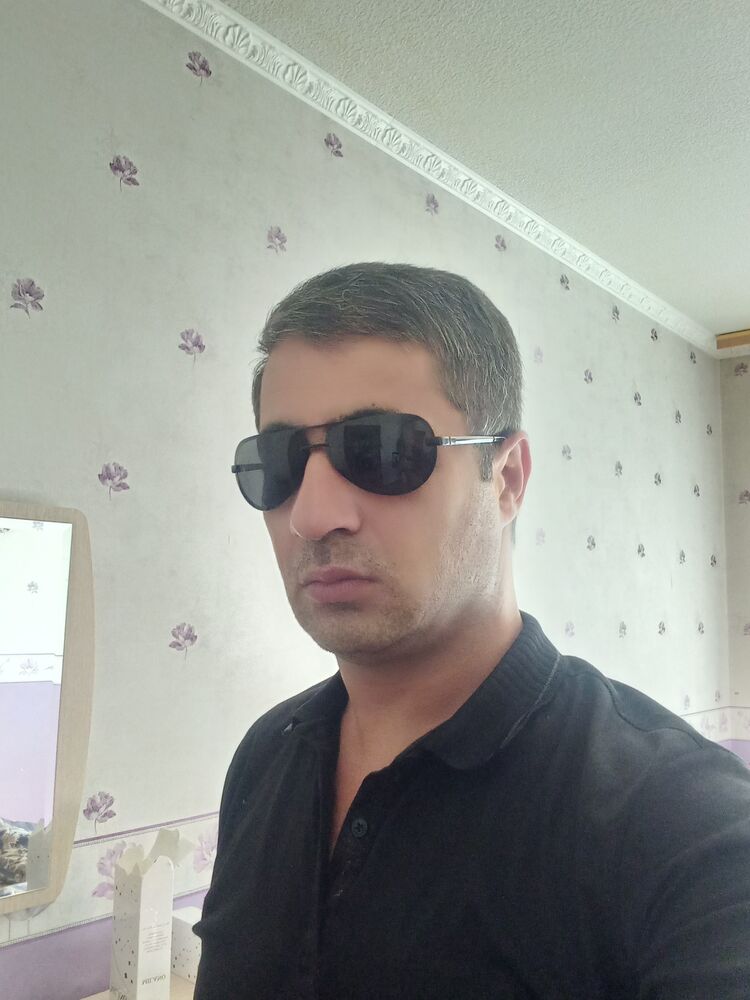  36107241  Ruslan, 40 ,    