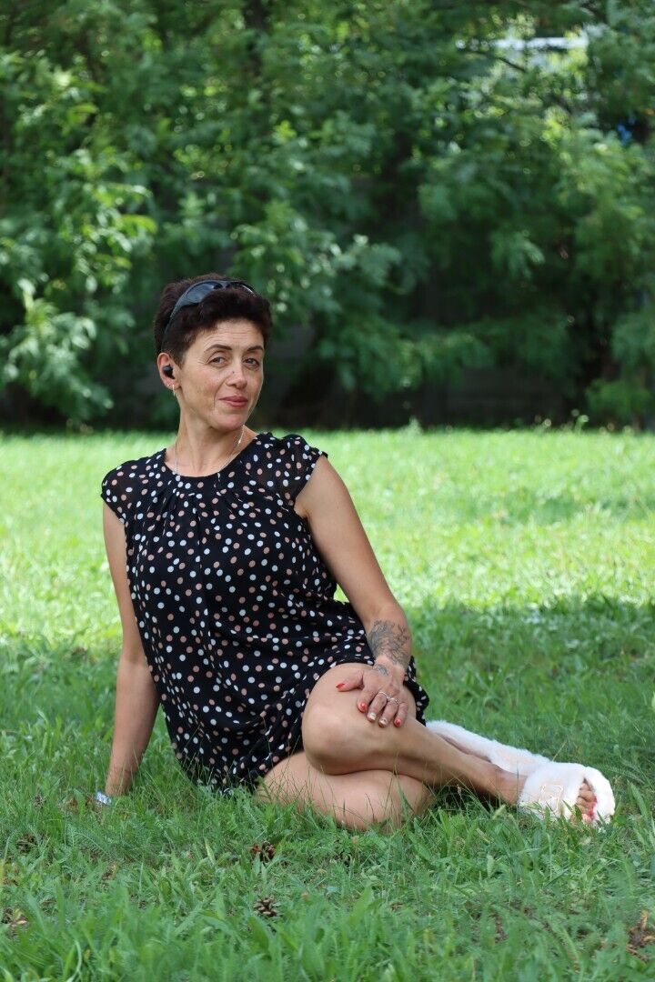  30297151  Viktoria, 42 ,    