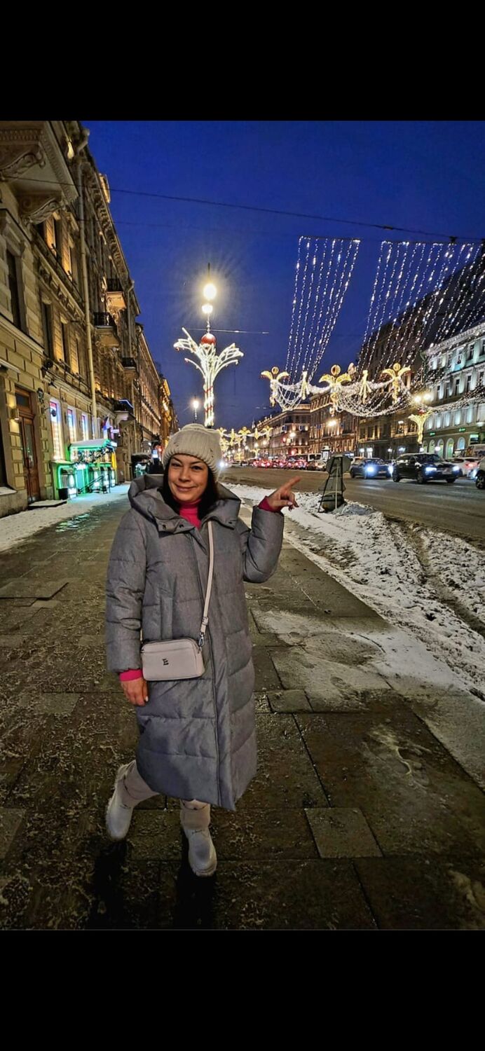  51625241  Evgenia, 46 ,    