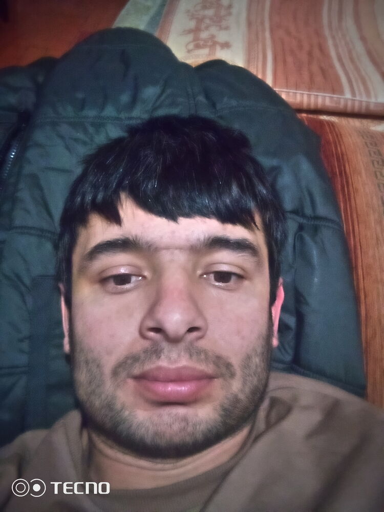  47889101  Akrom, 30 ,    