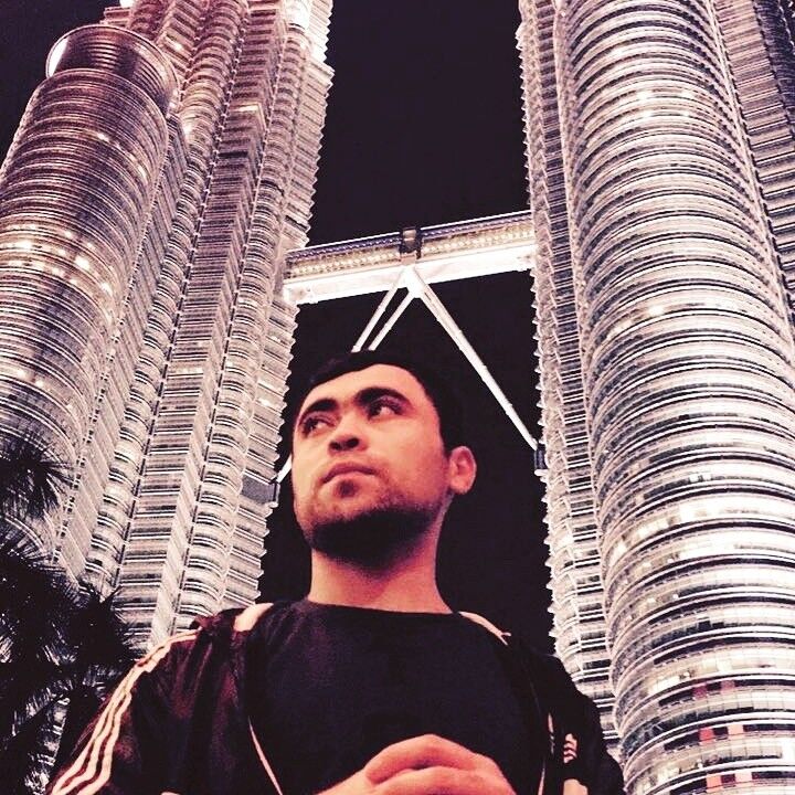  10047631  Eric, 33 ,    