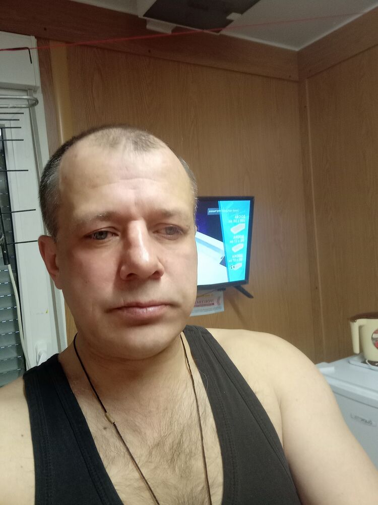  35242861  , 51 ,    