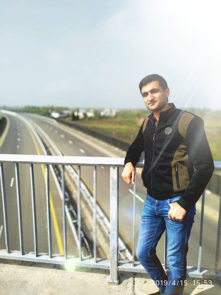  15946061  MAARIF, 32 ,    