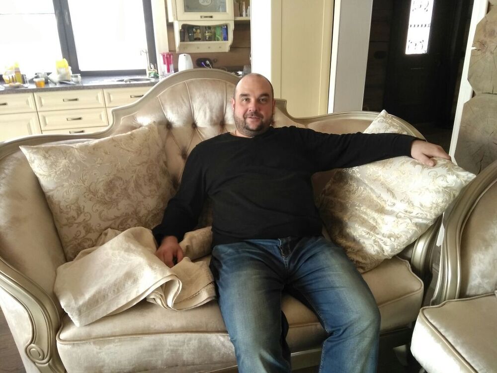  ,   Alex, 46 ,   ,   , c 