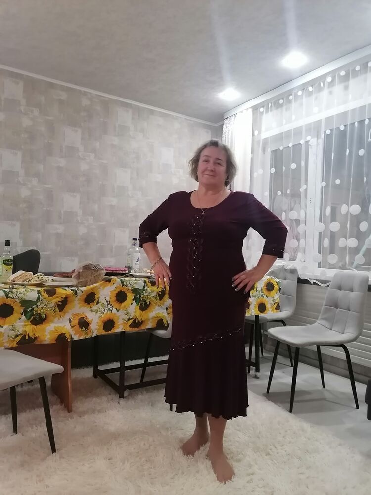  ,   Silvia, 64 ,   c , 