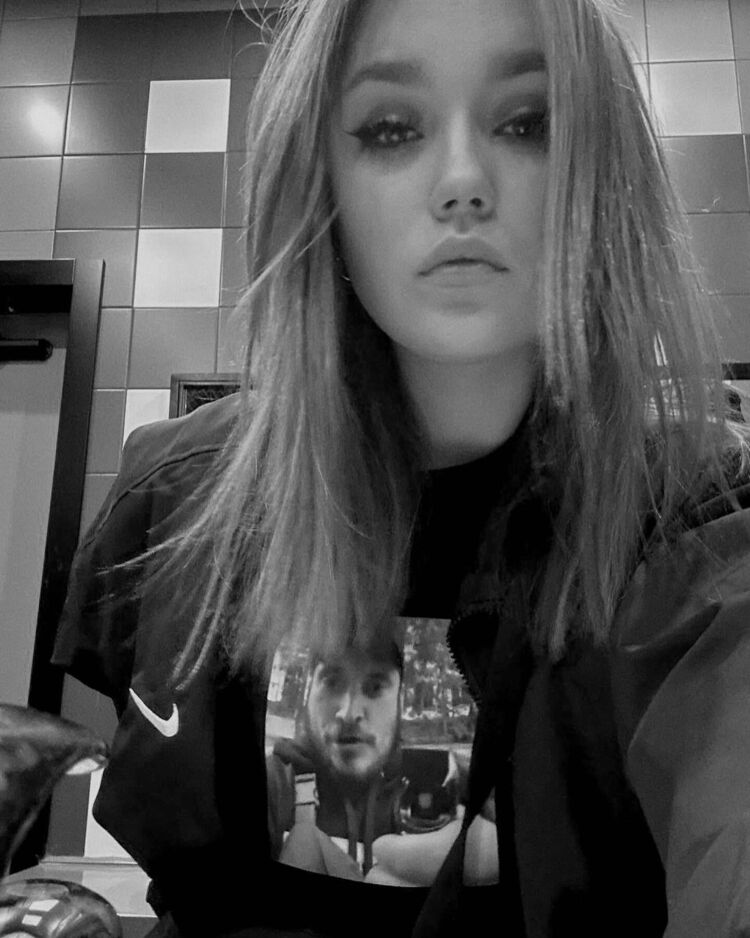  35699821  , 21 ,    -