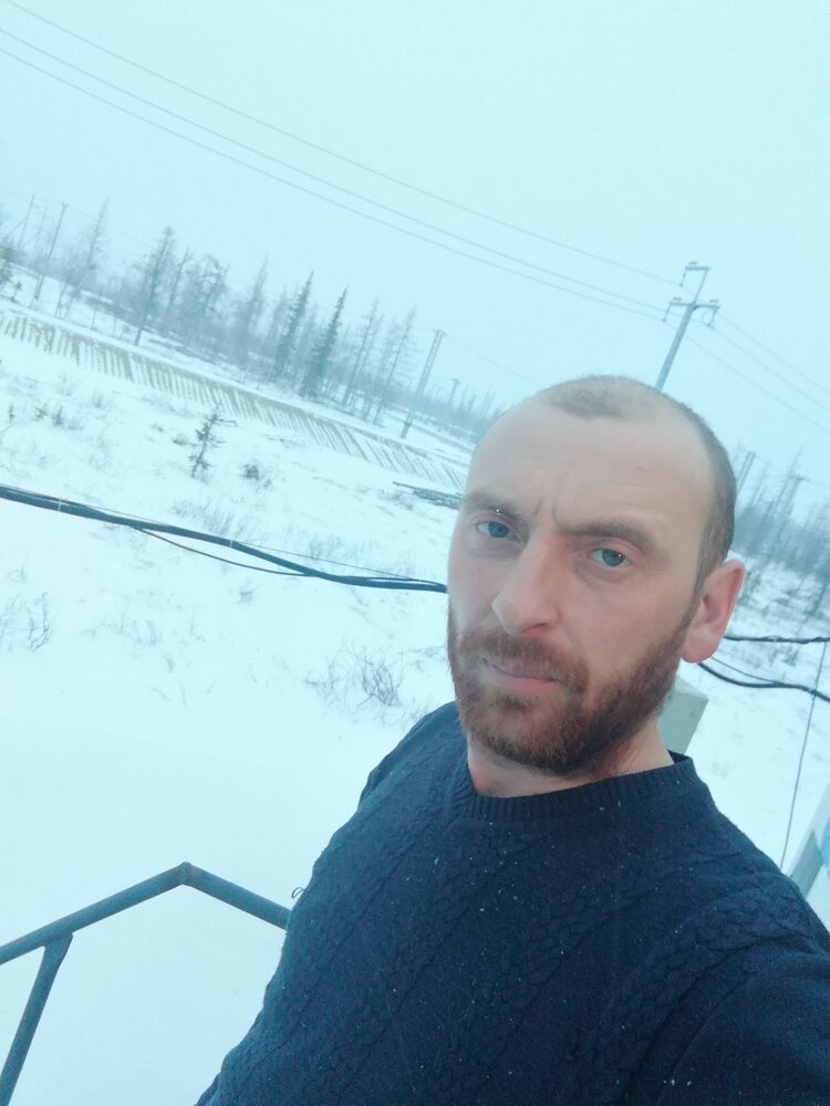   ,   Nik, 41 ,   ,   