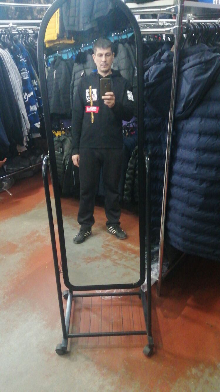  ,   Vladimir, 42 ,   ,   