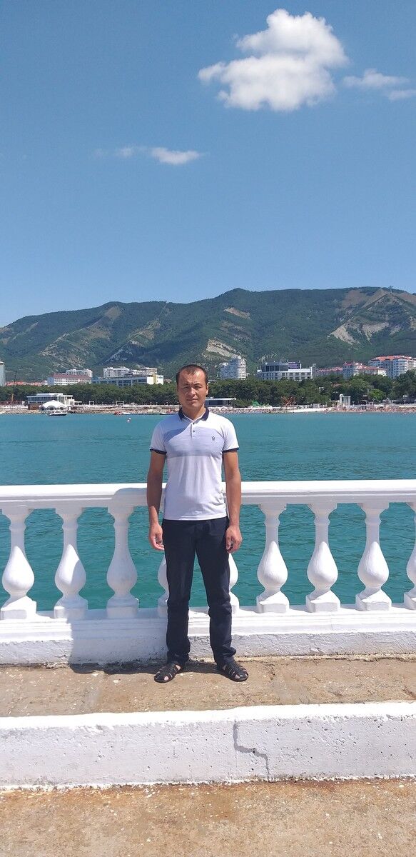  16714791  Abduraxim, 39 ,    