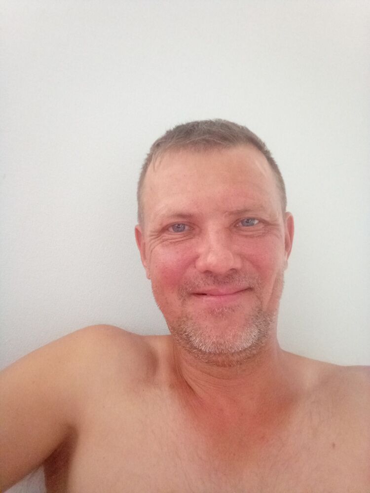  48136671  , 44 ,    