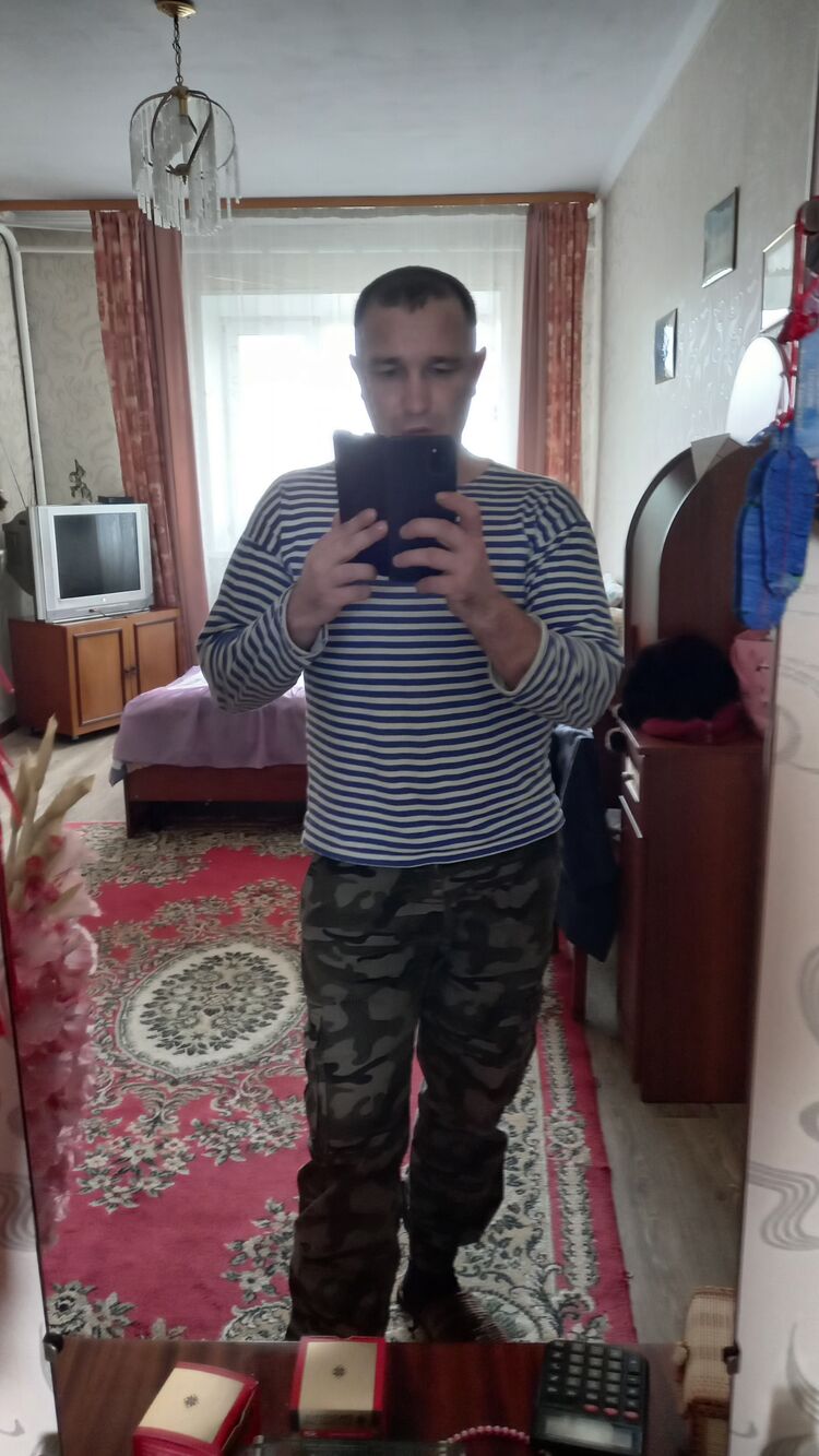 30553871  Sergey, 37 ,    