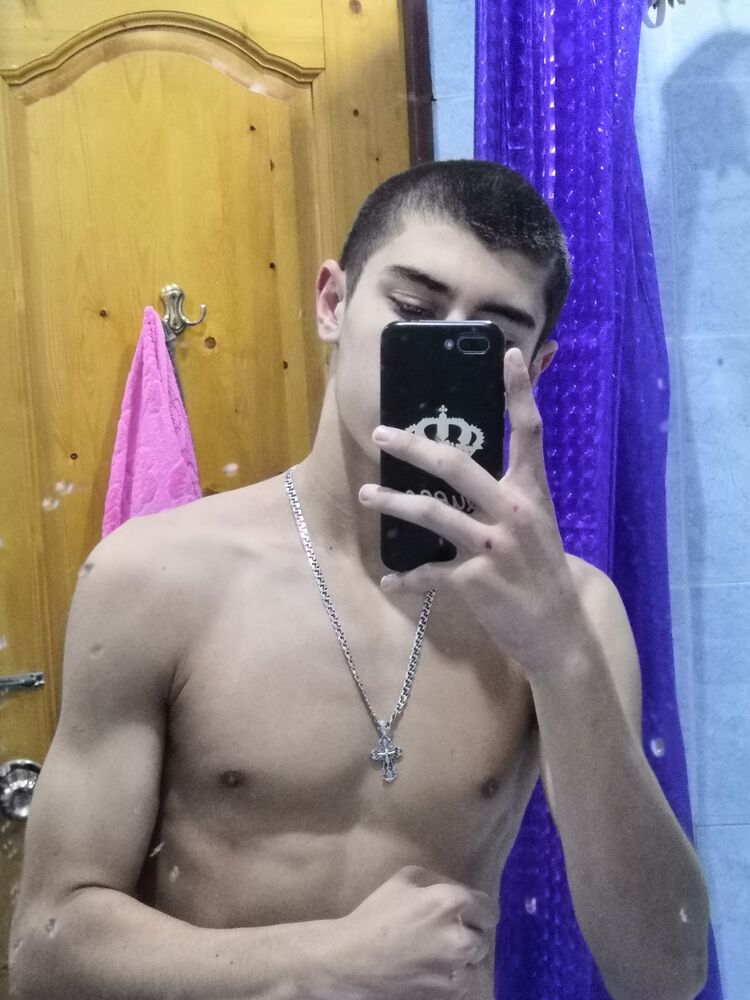  40276321  , 19 ,    