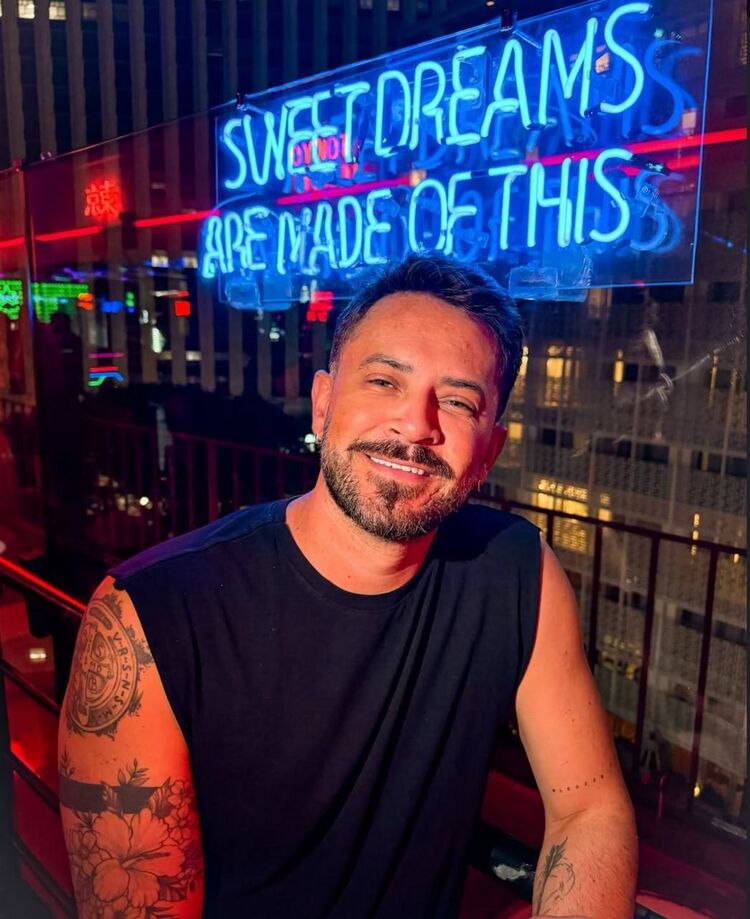  54289651  , 38 ,    --