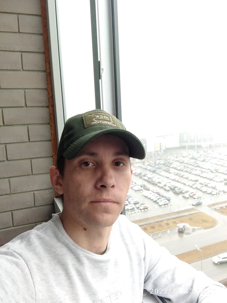  ,   Artem, 35 ,   ,   , c , 