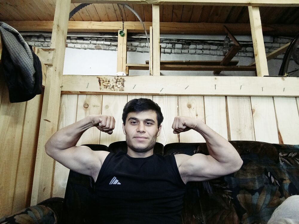  ,   JafarChi, 28 ,   ,   , c , 