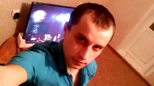  17631751  Evgenui, 32 ,    