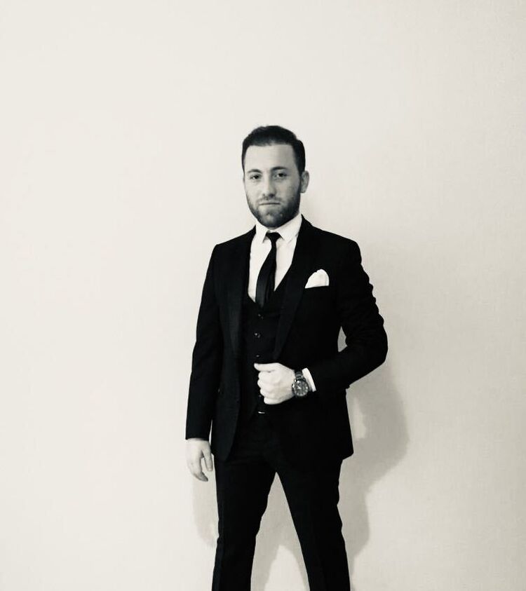  32600911  Emrah, 32 ,    
