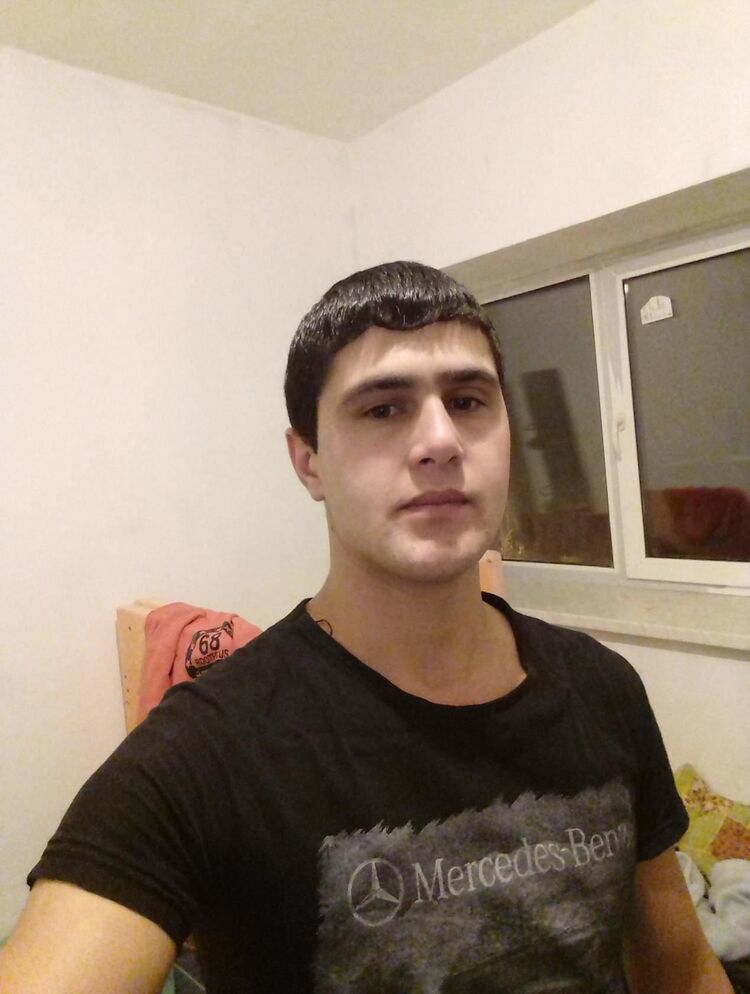  45653711  , 27 ,    