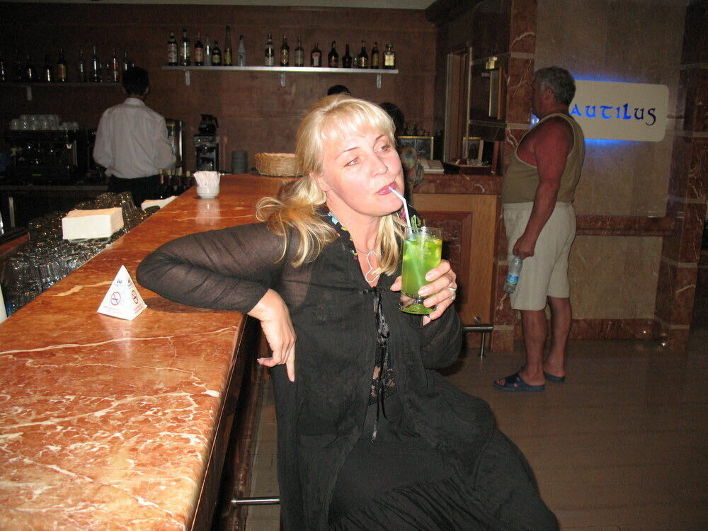  54293741  Olga, 60 ,    